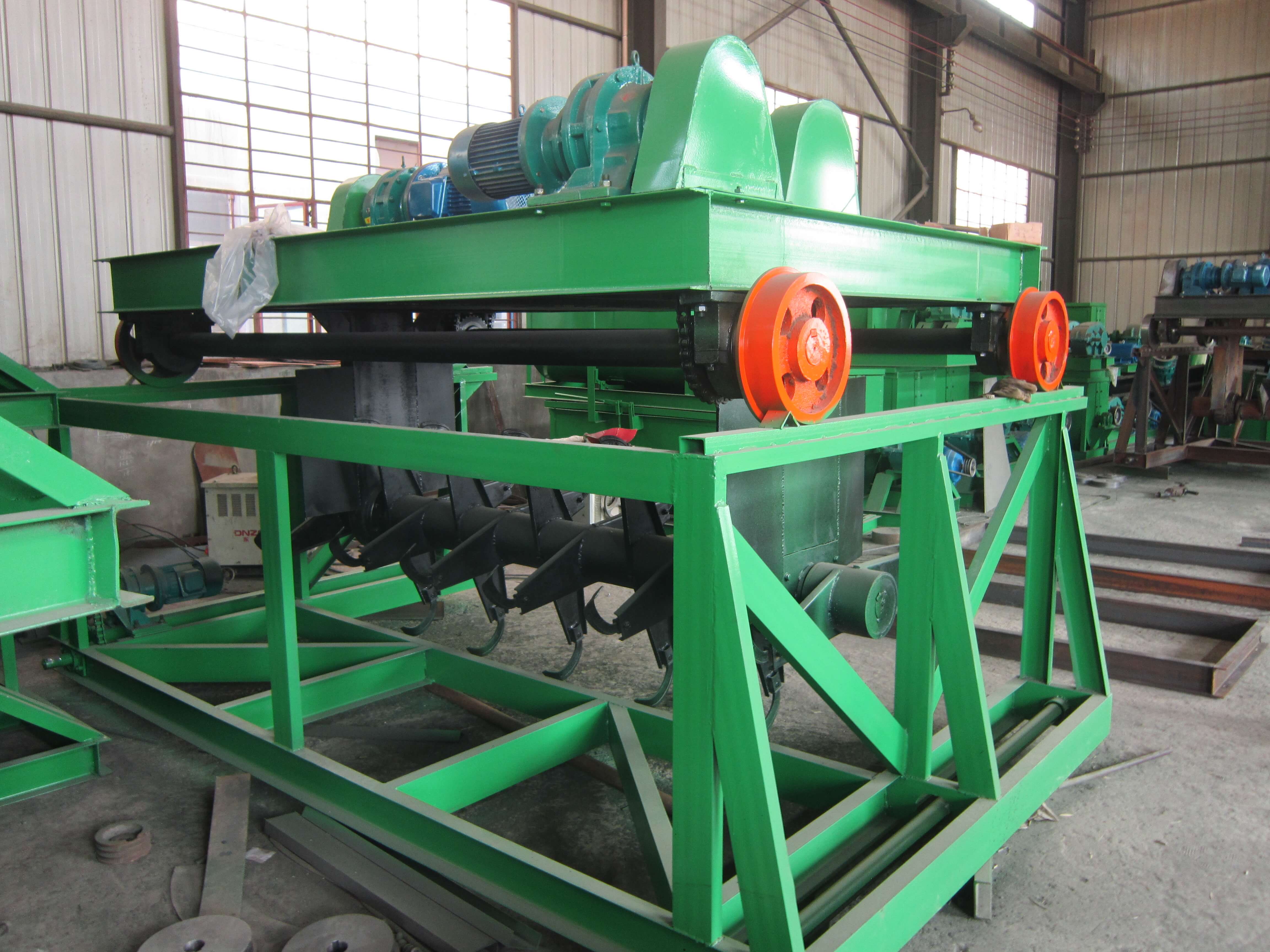 compost turner machine