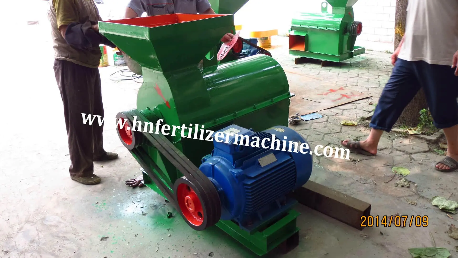 fertilizer crushing machine
